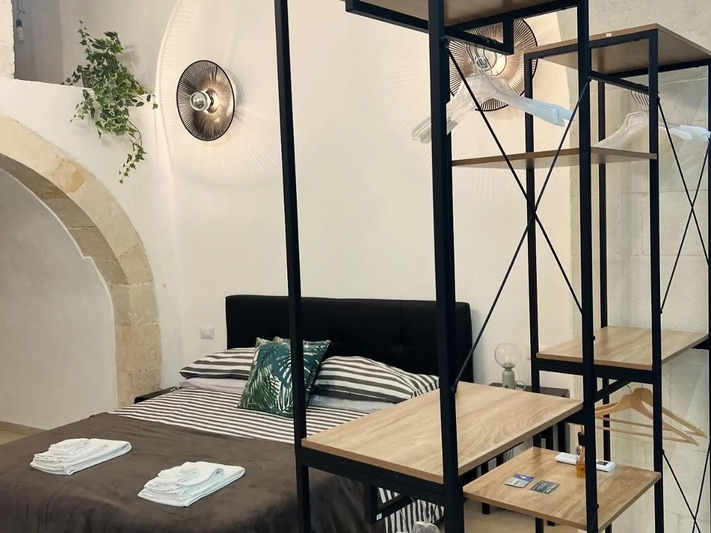 Ermes Ares Apartment Syracuse 0*,
